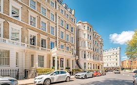 Ashburn Court Apartments London 4*